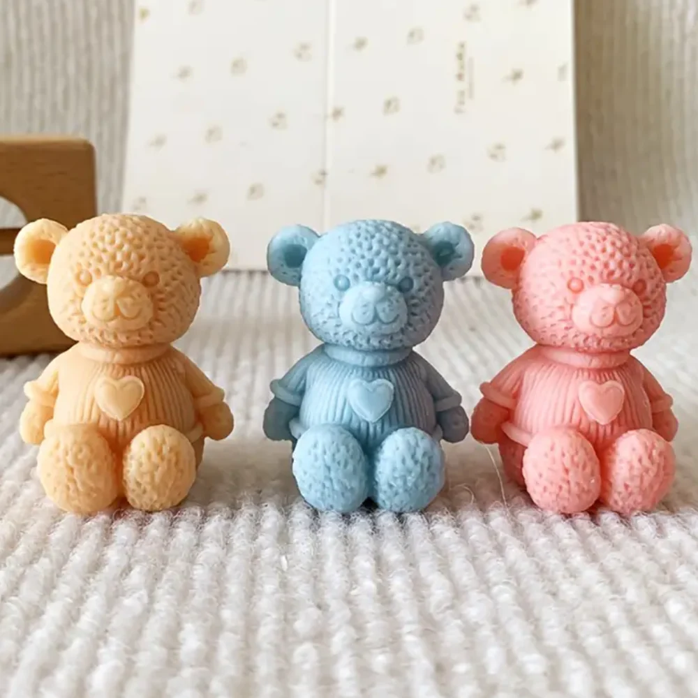 Molde Osito 3D Estrenando Suéter Nuevo - Imagen 2